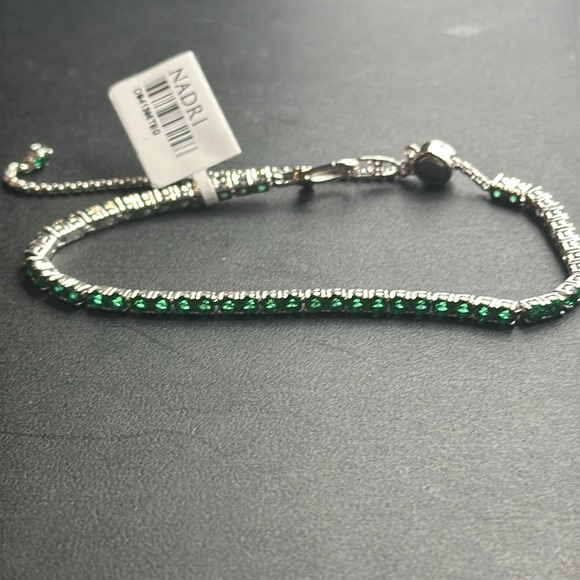 Nadri Green Cubic Zirconia Tennis Bracelet NWT - Picture 2 of 7